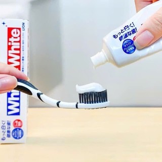 KEM ĐÁNH RĂNG WHITE WHITE NHẬT BẢN