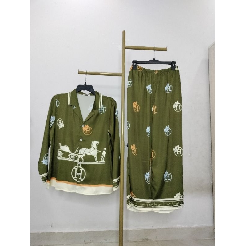 Đồ Bộ Pijama Lụa Latin Tơ Tằm Big size  60-75 kg Có Nhiều Màu Dành Cho Nữ Mặc Bốn Mùa