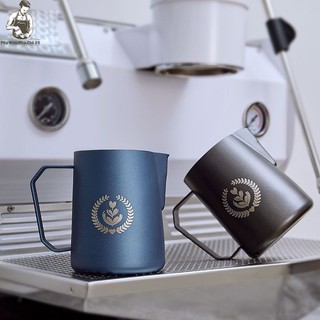 Ca Đánh Sữa Khắc Logo Tulip 600ml