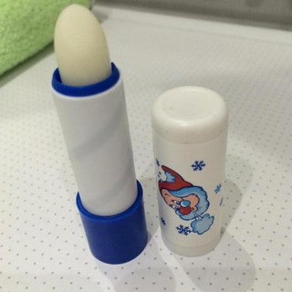Son Dưỡng Môi Cho Bé Ông Già Tuyết 2,8g Chống Nẻ Môi Cho Bé Từ 0m+ Mỹ Phẩm Nga