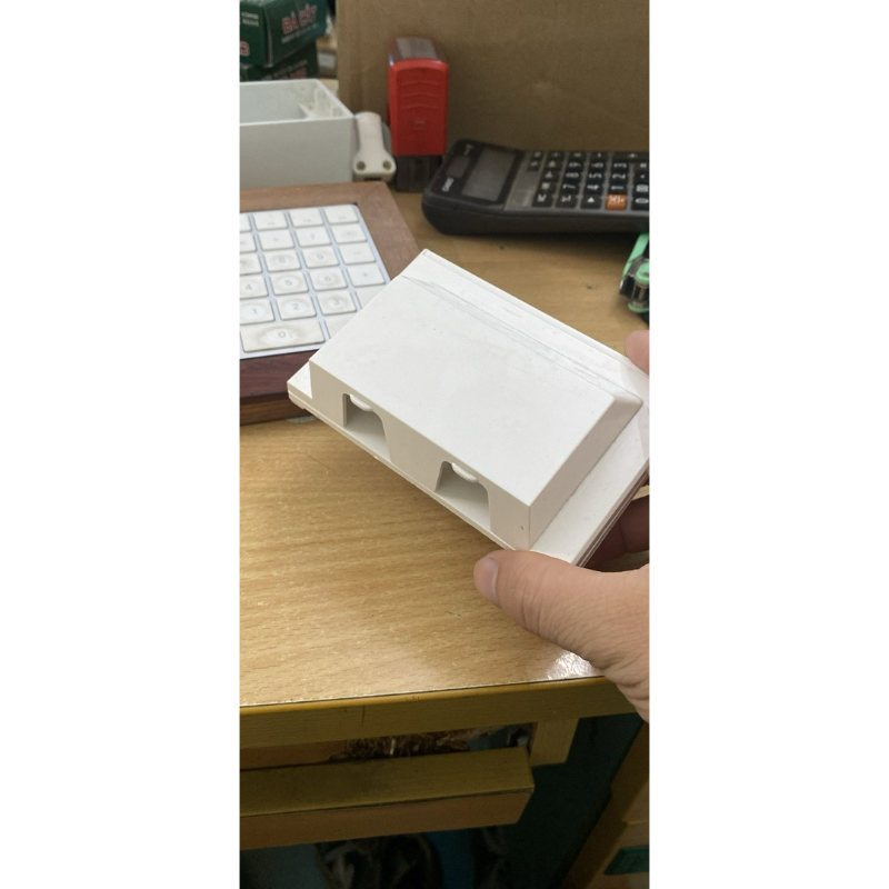 Ổ cắm chống nước cả đế