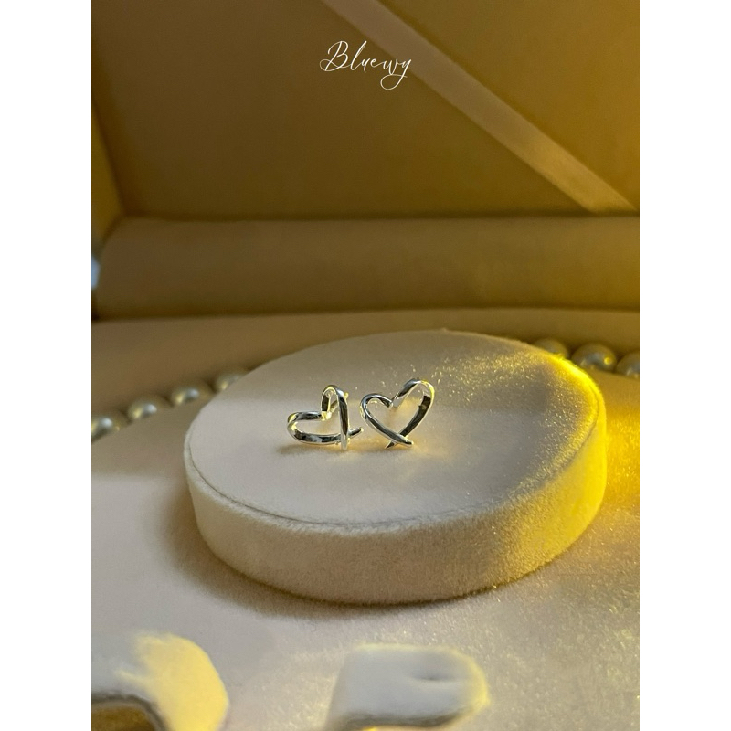 Khuyên tai Bạc S925 Pisces Heart cao cấp, Khuyên tai bạc S925 hình trái tim Bluewy