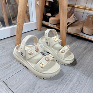 Dép Sandal Crocs Cao Cấp Đế Cao 6cm Tặng Kèm Full Chram Sticker 3D , Giày Crocs Crush Classic Hot From Hàn Độn Đế