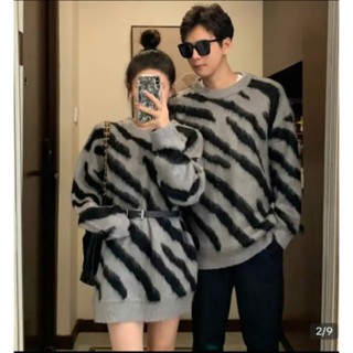 Áo len dệt kim unisex nam nữ ngựa vằn, áo len cổ tròn lông thỏ hottrend