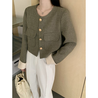 Áo Khoác Dạ Nữ Hàng Thiết Kế Màu Xanh Rêu Cổ Tròn Cúc Đồng Áo Dạ Dáng Ngắn Đẹp LISA STOREE