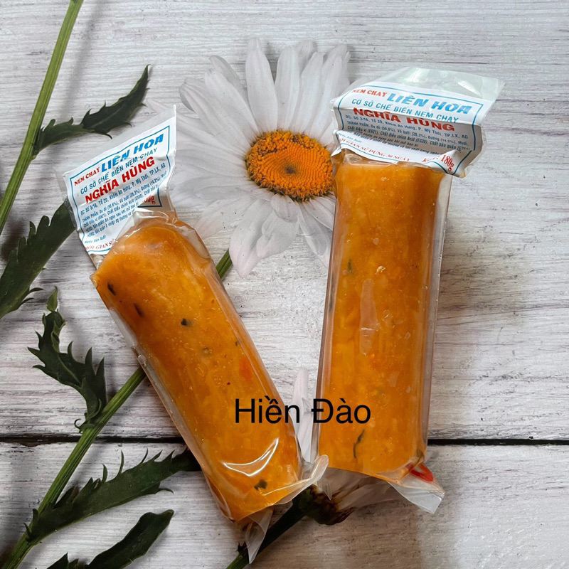 2 CÂY NEM CHUA CHAY