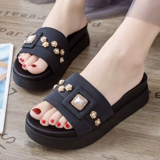 Dép Quai Ngang Nữ Khóa Ngọc Đế Cao 5cm Mềm Êm Thoải Mái Chống Trơn Trượt