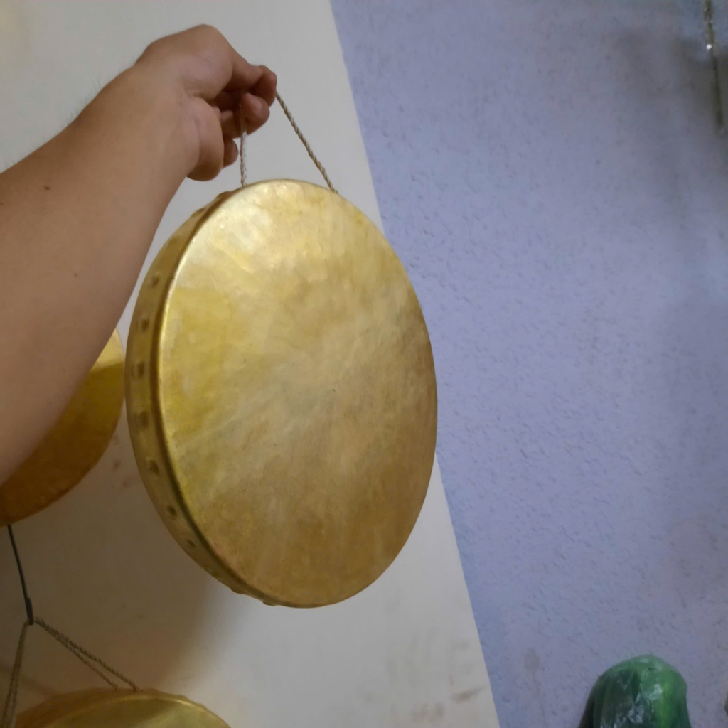 Thanh la đồng vàng 30cm, Lệnh đồng vàng 30cm