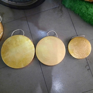 Thanh la đồng vàng 30cm, Lệnh đồng vàng 30cm