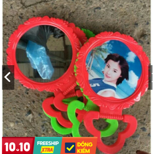 Gương  nhựa  soi trang điểm có kèm lược nhựa