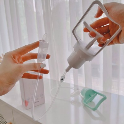 Dụng Cụ Hút Mũi Bằng Silicon KidsWorld Chất Liệu Nhựa Nguyên Sinh An Toàn mềm Giúp Vệ Sinh Cầm Tay Tiện Dụng