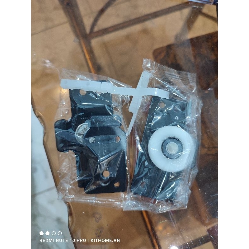 Bi cửa lùa Hans hoặc Hand | 2 chiếc | Bi lùa tủ áo có tăng chỉnh | Bánh xe ray cửa lùa