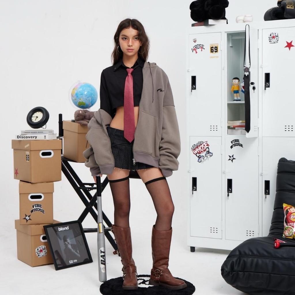 RUFFLE HOODIE ZIP - Áo khoác thêu xù khoá kéo 2 đầu (Có túi trong) Whose Studio | BigBuy360 - bigbuy360.vn