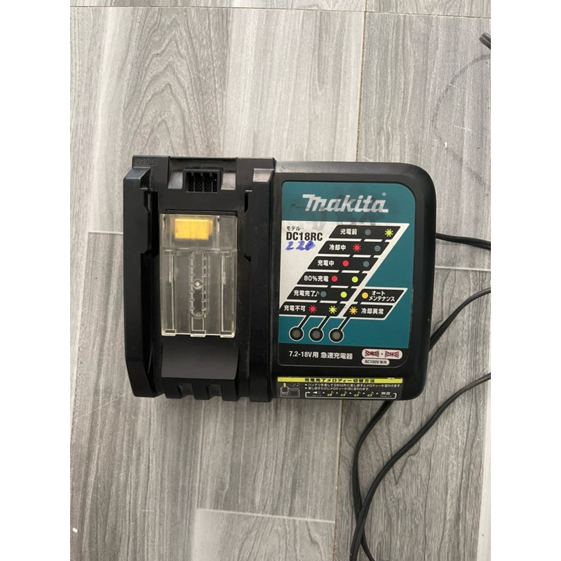 Sạc pin makita Nhật bãi DC18RC