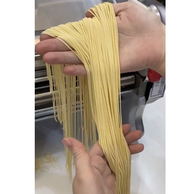 Máy Cán Bột Làm Mì Tươi Chạy Điện FKM200 Công Suất 550W - Máy Cắt Sợi Bột Mỳ Bảo Hành 12 Tháng Full Phụ Kiện