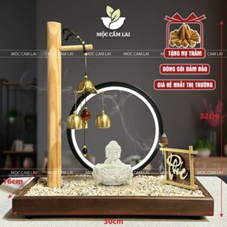 Tiểu Cảnh Xông Trầm Tượng Chú Tiểu - Kệ Treo Chuông Gió Đế Gỗ Rải Sỏi, Đèn Led Bộ Chữ Có Đế Đốt Trầm (Tặng kèm Nụ Trầm)