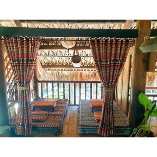 Vải thổ cẩm làm rèm cửa .