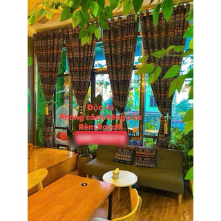 Vải thổ cẩm làm rèm cửa .