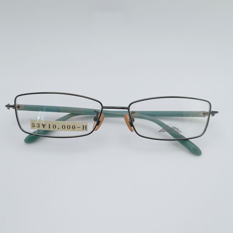 C127 Gọng mắt kính chất liệu titan màu xanh chưa qua sử dụng