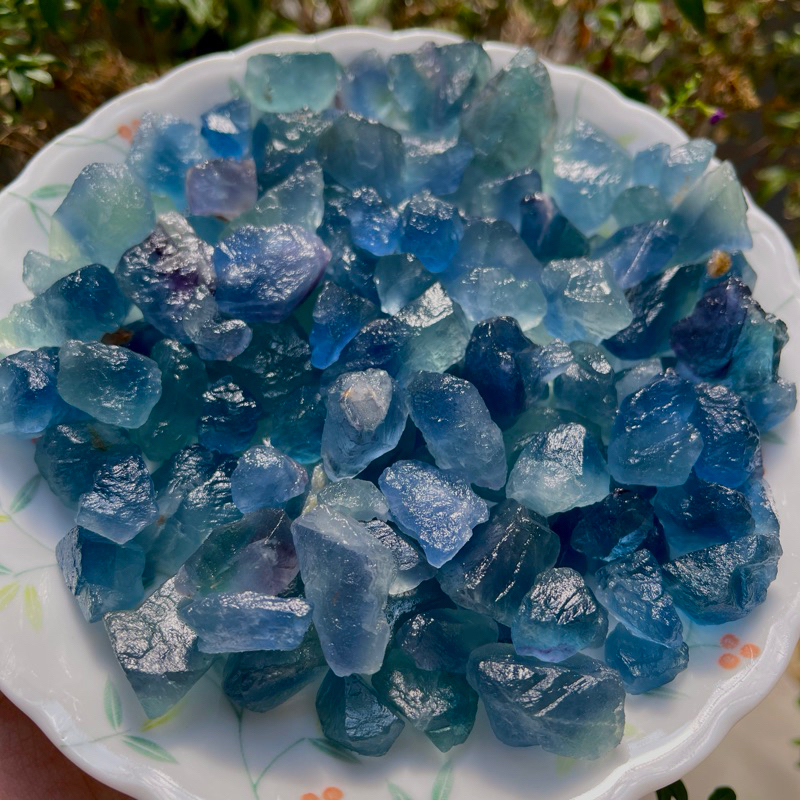 Viên đá fluorite thô xanh dương dùng trong thanh tẩy, thiền định - TAROTBYGENIE