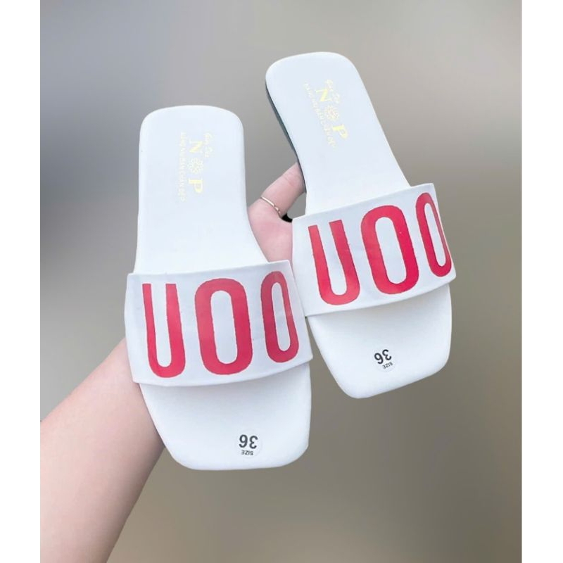 dép xẹp quai in chữ uoo. cam kết tự chụp ( hình thật )