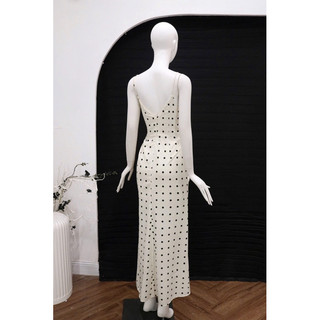 Váy maxi 2 dây bi dây đính hoa ngực.