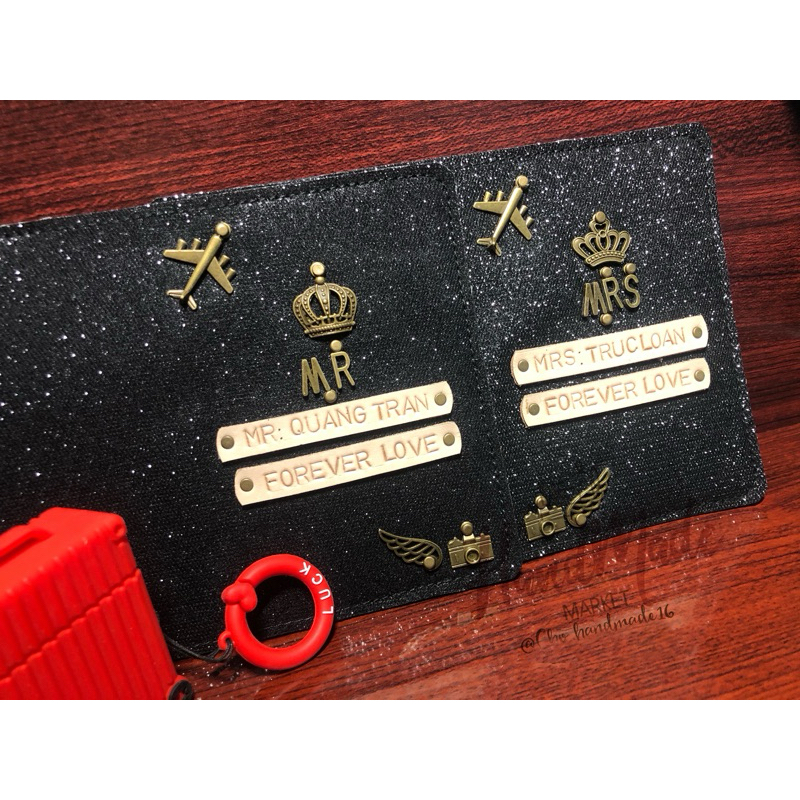 (chat chốt tên) vỏ hộ chiếu đôi 19 , passport cover cặp, bao hộ chiếu couple, bọc hộ chiếu đôi khắc tên chủ nhân
