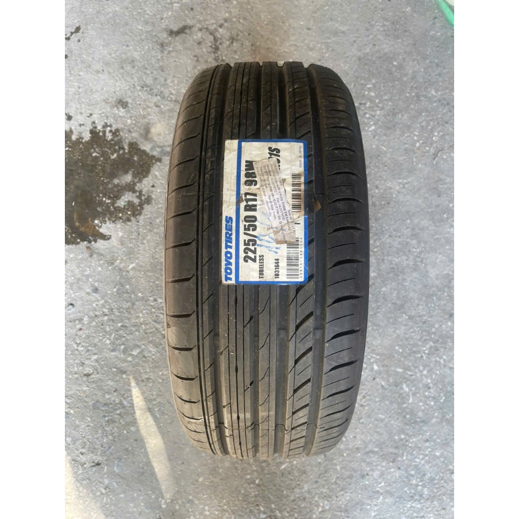Lốp TOYO 225/50r17 C1S Date 2016