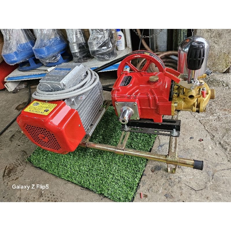 Máy bơm rửa xe dây đai KNC 3HP ty sứ