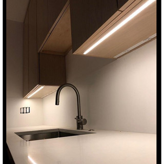 COMBO Đèn Led tủ bếp kèm cảm biến vẫy tay gắn thanh nhôm V, bộ đèn led đầy đủ phụ kiện kẹp nối đầy đủ