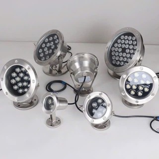  Đèn Led âm nước có chân đế IP 68 chiếu sáng sân vườn hồ cá Koi 12 24VAC 