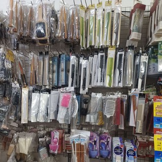 Lược gỗ cán nhọn
