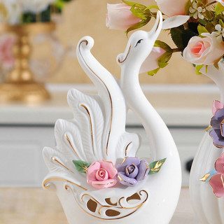 Cặp thiên nga gốm sứ trắng trí phong thủy