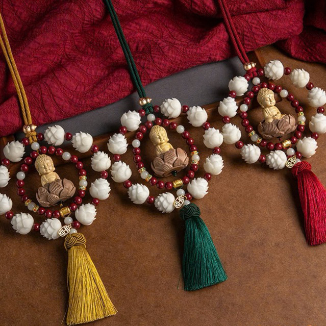 Khánh Phật Liên Hoa Sen Trắng Gỗ Hoàng Dương Treo Xe Ô Tô, Trang Trí - Vạn Sự Bình An