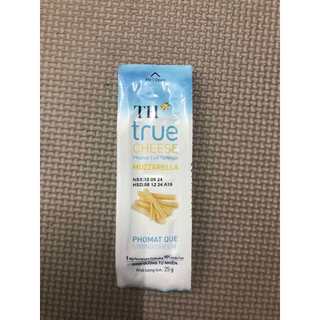 Phomai Que,phô mai que mozzarella TH true túi 25g (LẺ 1 CÁI) - date mới nhất-SKU26