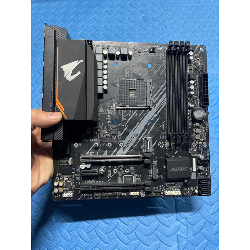Bo mạch chủ Gigabyte B550M Aorus elite
