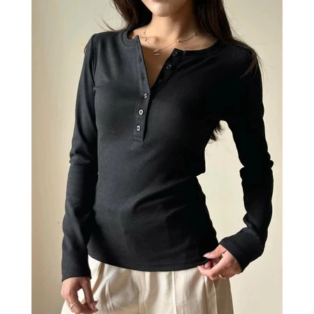 Áo thun nữ Beyo áo nữ dài tay cúc mở dáng ôm body đơn giản dành cho mùa thu basic T091 | BigBuy360 - bigbuy360.vn