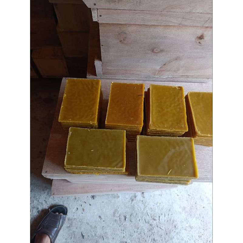 Sáp dụ ong về làm tổ