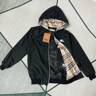Áo Khoác Gió Nam Nữ Burberry Hàng 2 lớp, có túi ngực, Thêu Ngựa ở ngực