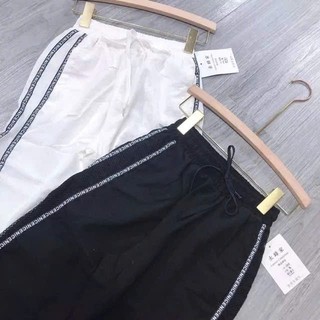 Quần đũi pha lưới viền chữ