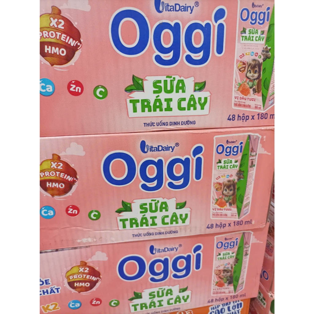 [HSD 2025] Thùng 48 hộp sữa Trái cây Oggi vị dâu tươi, cam tươi 180ml