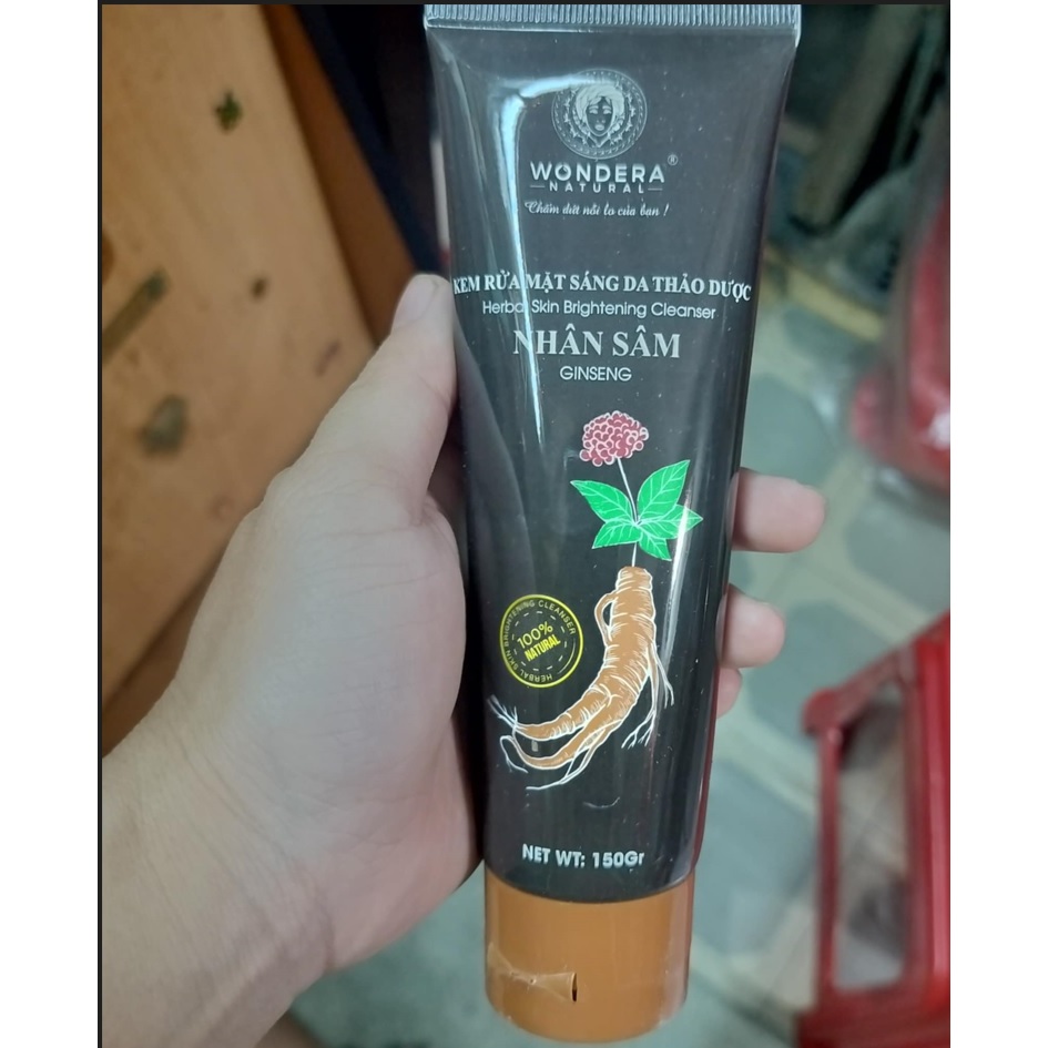 Sữa Rửa Mặt Sáng Da Thảo Dược Wondera 150g