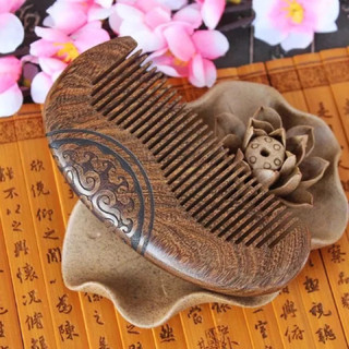 Lược gỗ đàn hương
