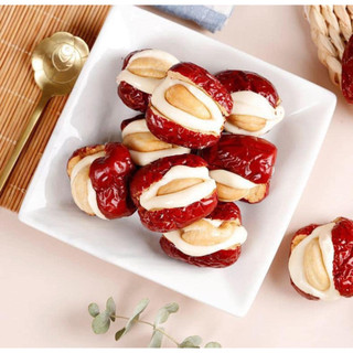    Hàng Loại 1   Set Táo Đỏ Tân Cương Takla 1Kg + Kẹo Sữa Lạc Đà Siêu Ngon Siêu Quấn 