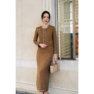 Sét Áo Vest Chân Váy Chữ A Nữ MY WAY Dạ Tweed Cổ Tròn Phối Viền Sang Trọng 2MVB0963w - 2MCAB330 - NA0