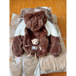  Áo khoác lông họa tiết gấu sau lưng to cho bé 