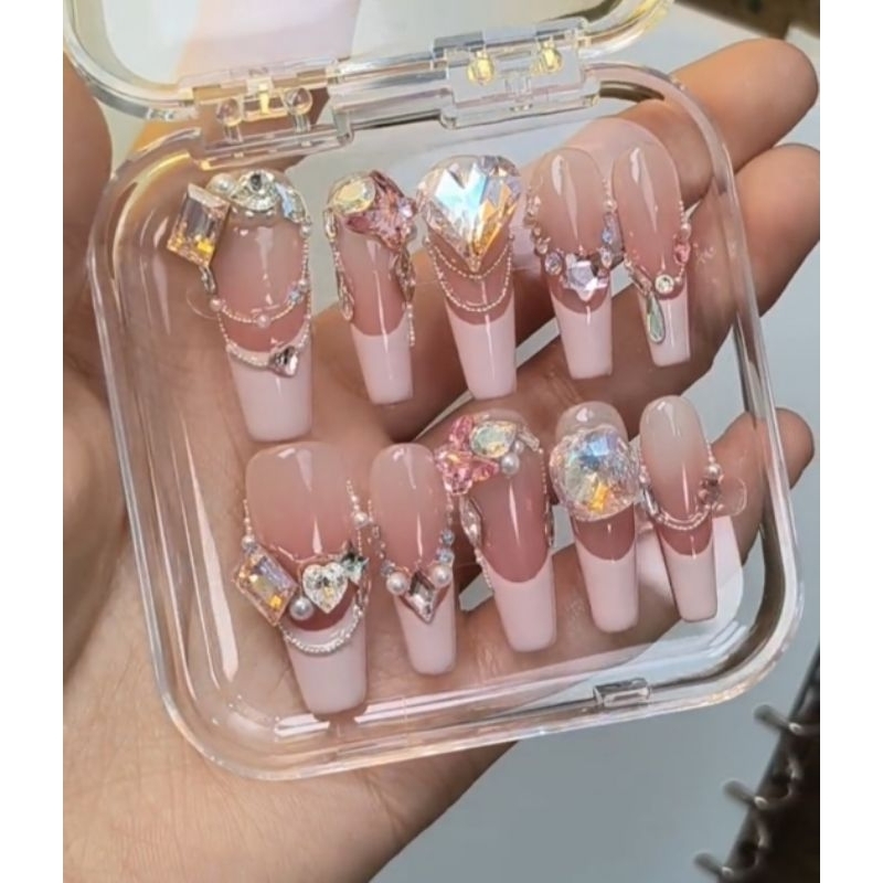 Nailbox thiết kế, mẫu cô dâu màu thạch , gắn đá sang chảnh -81