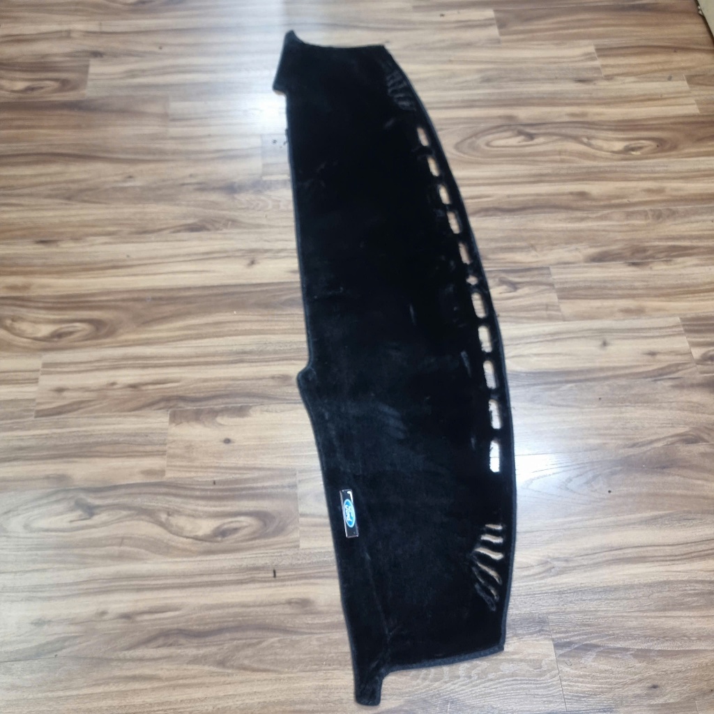 FORD TERRITORY - Thảm taplo tuyết nhung dùng cho xe Ford Territory, chất liệu tuyết nhung, mềm, mượt