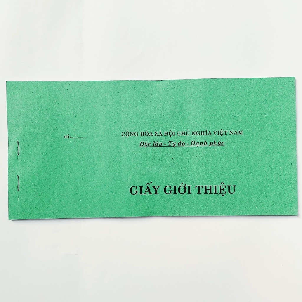 01 quyển giấy giới thiệu có rãnh xé loại dày