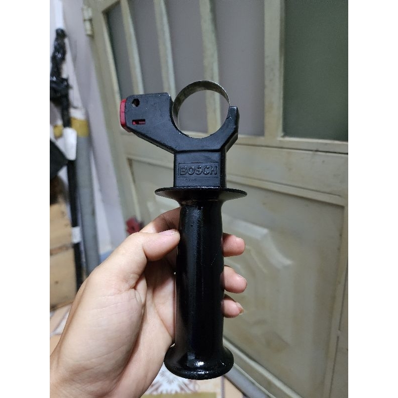 tay cầm máy khoan bosch
